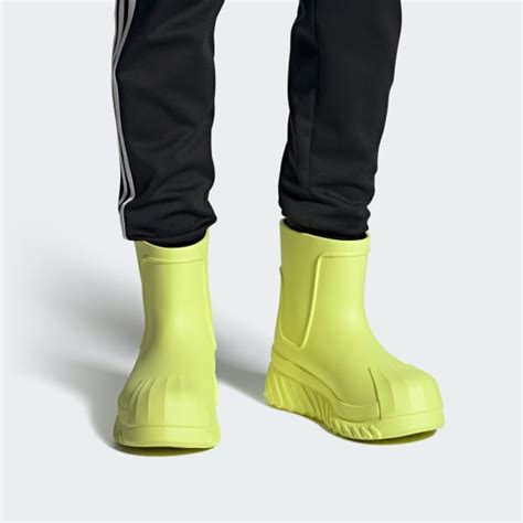 adifom sst boot shoes